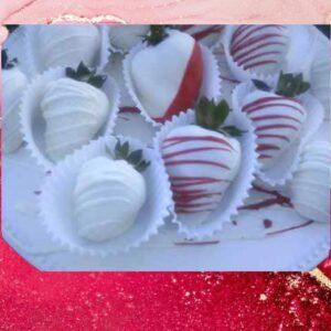 Fancy Fuchsia and White Chocolate Dipped Strawberries (1 dozen)